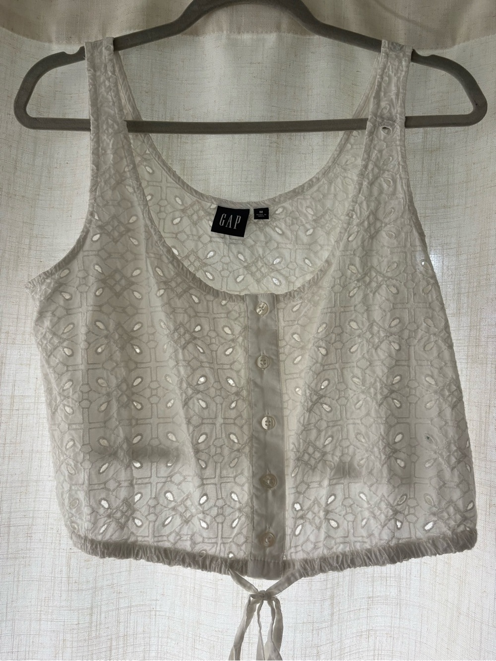 GAP Eyelet Button-Front Tank never worn